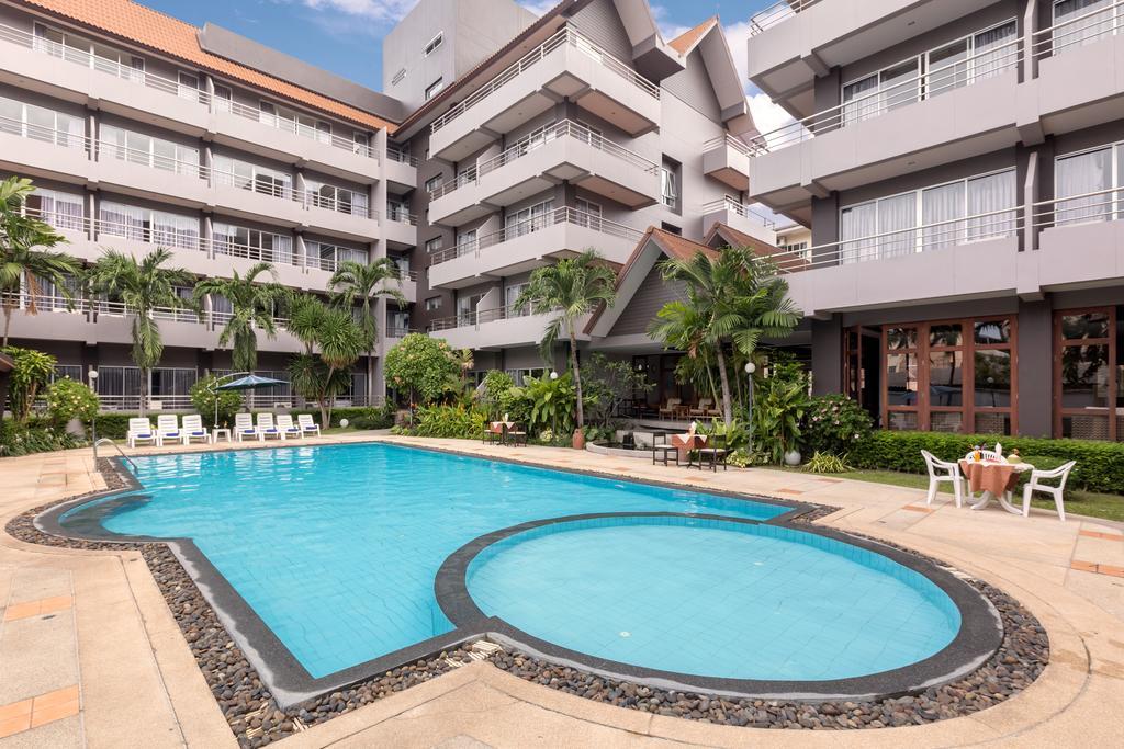 The Holiday Resort Pattaya Extérieur photo