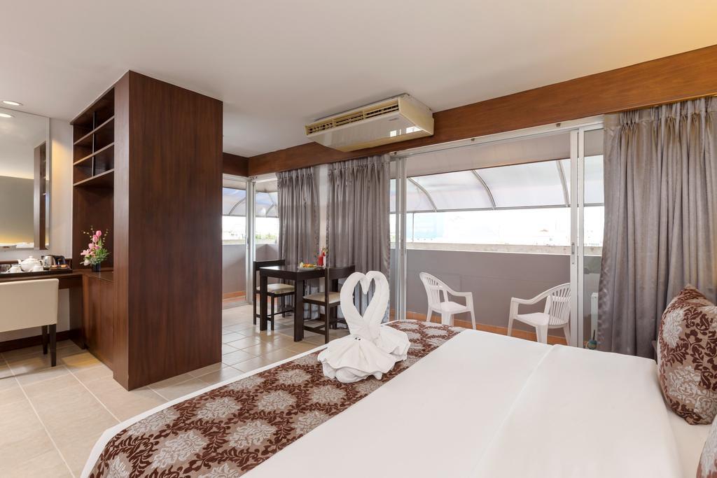 The Holiday Resort Pattaya Extérieur photo