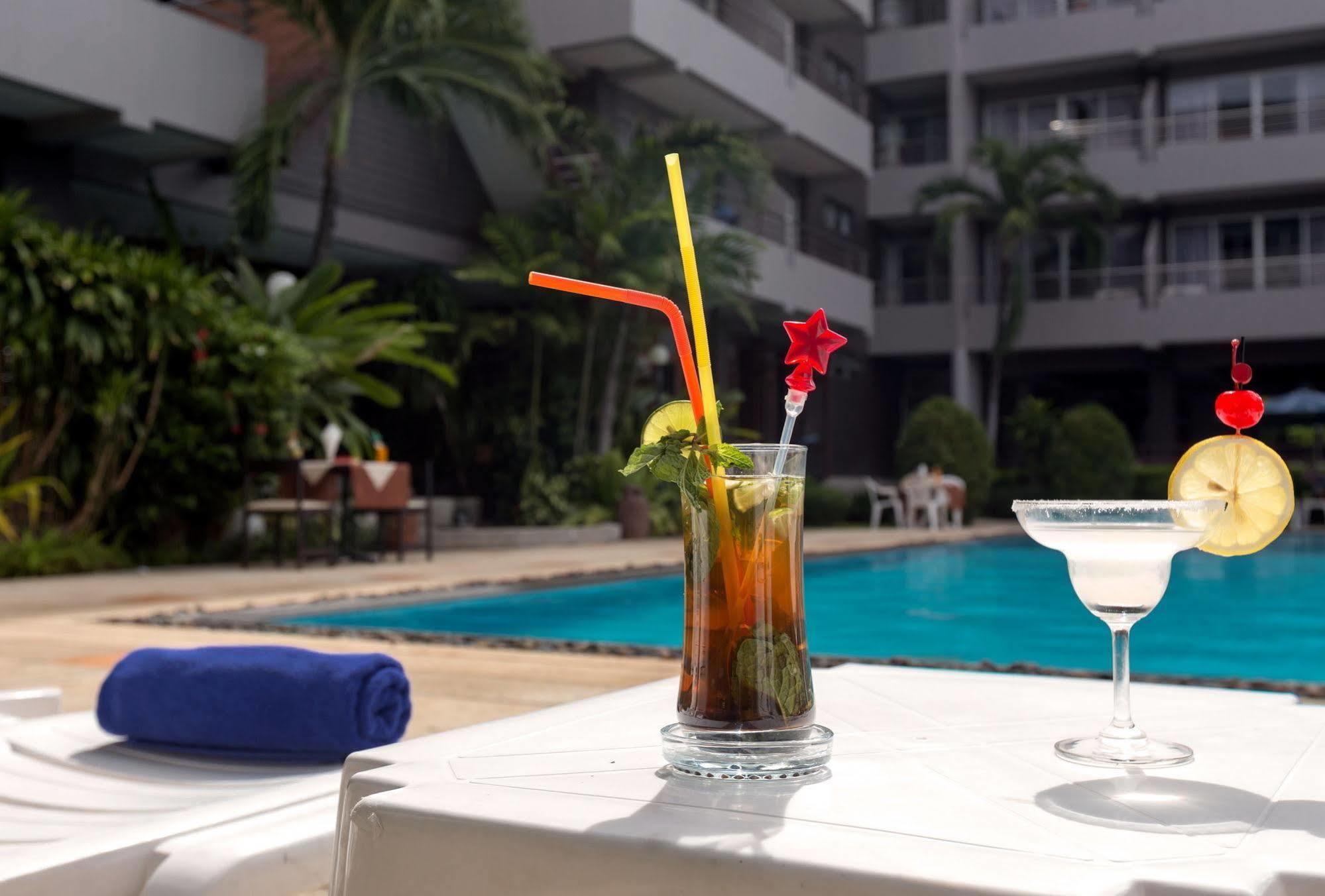The Holiday Resort Pattaya Extérieur photo